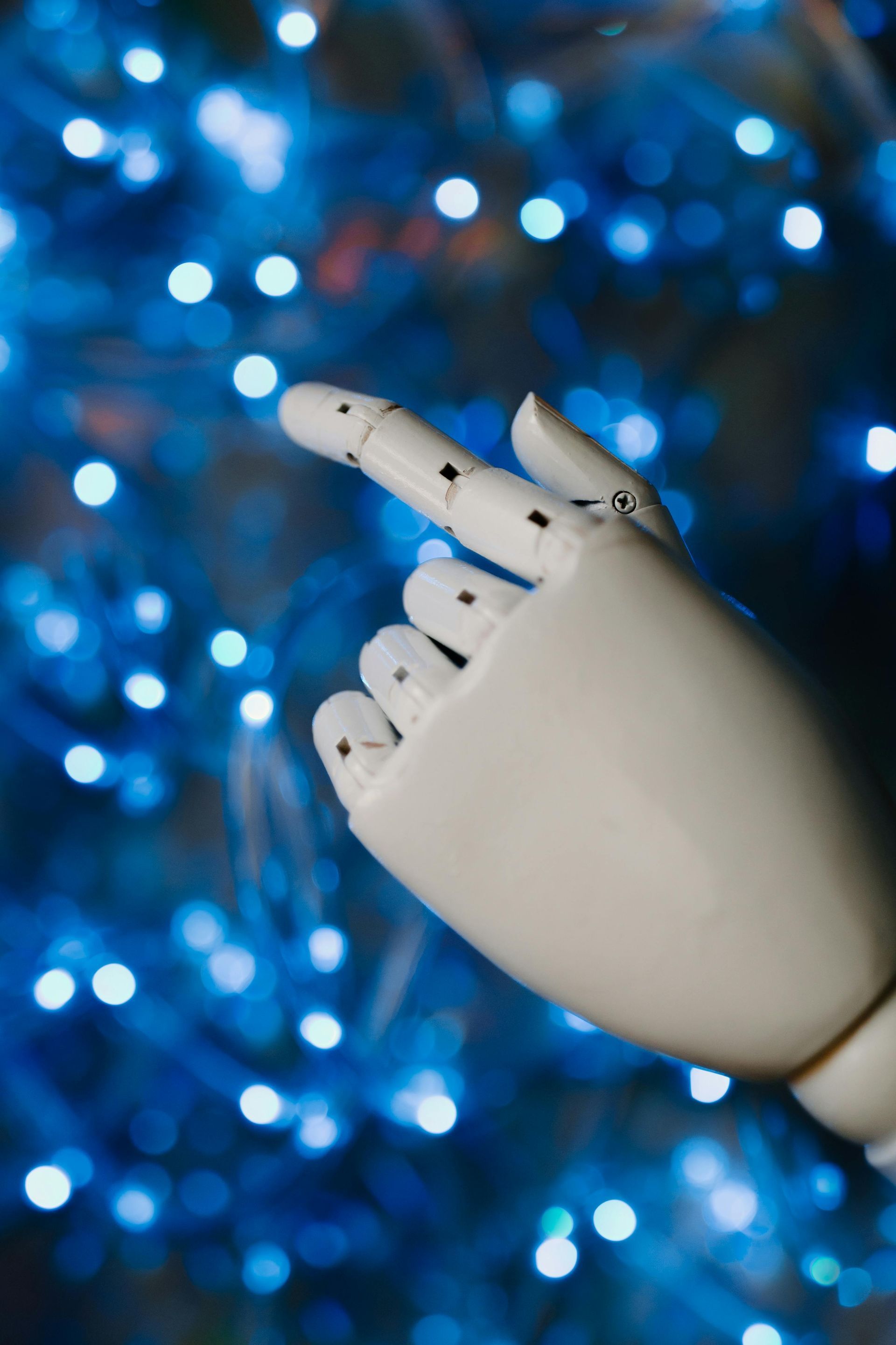 Robotic hand pointing finger