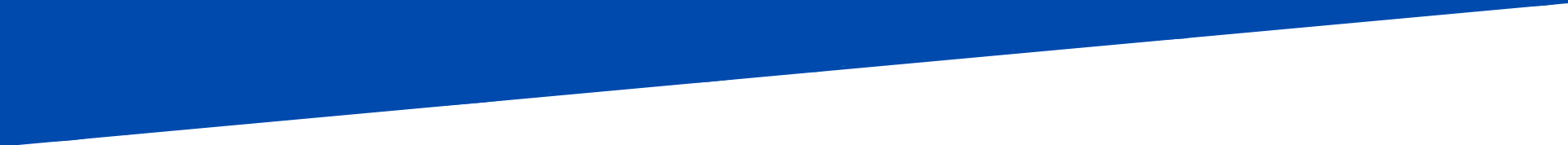 Un morceau de papier bleu et blanc est coupé en deux.