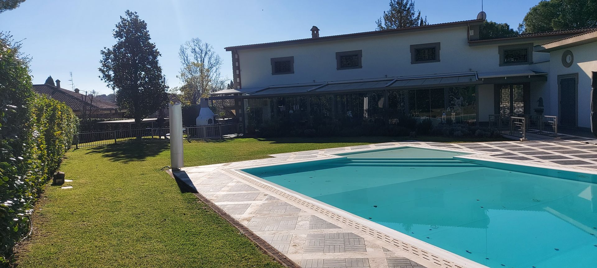 pergola