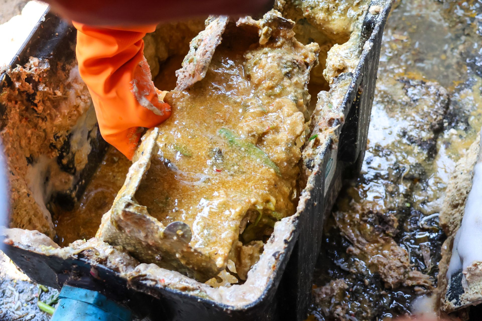 DIY grease trap cleaning