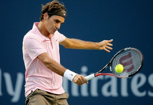 Backhand tenis associado a epicondilite lateral do cotovelo('tennis elbow')