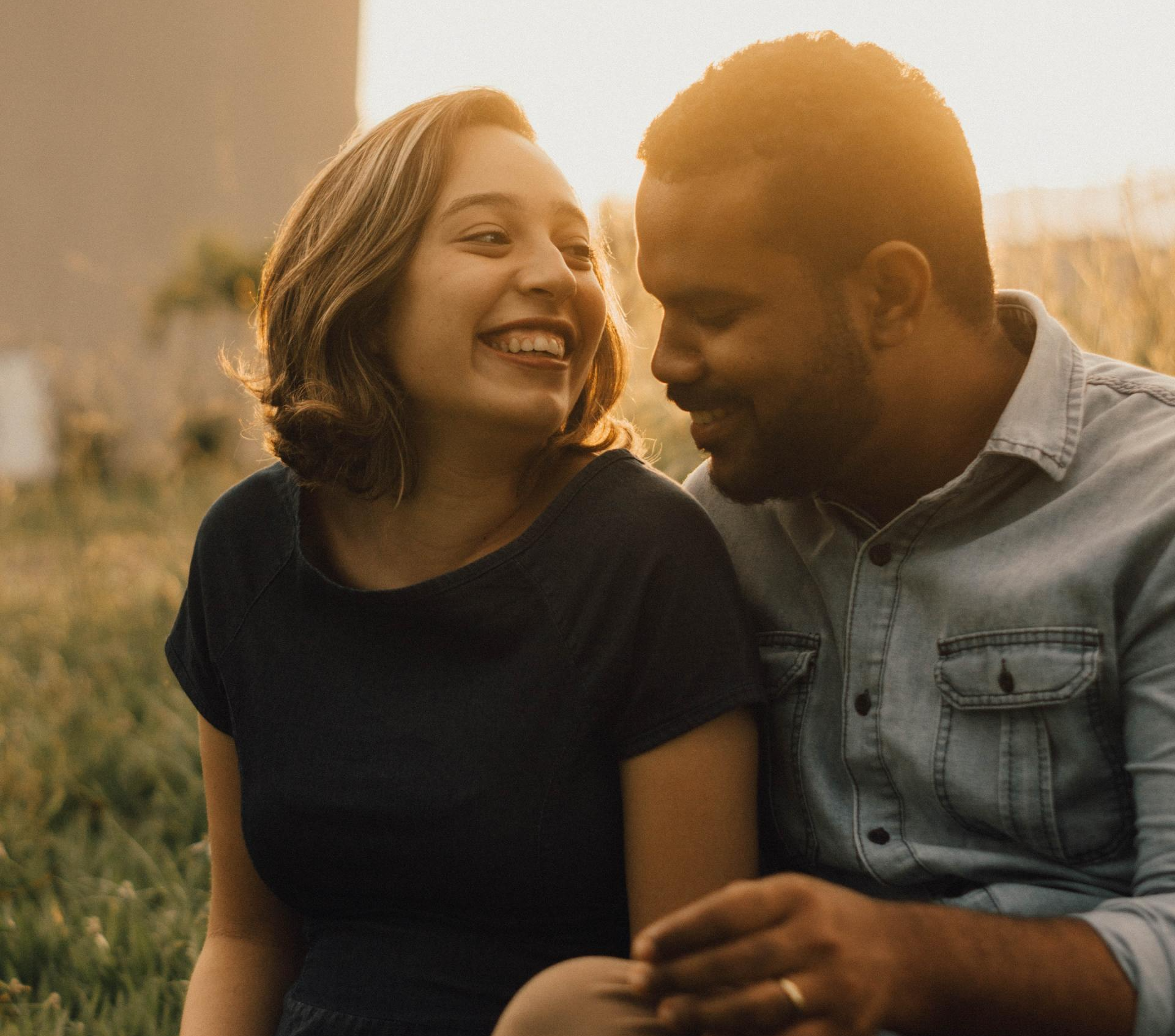 How to Be a Better Listener In Your Relationship