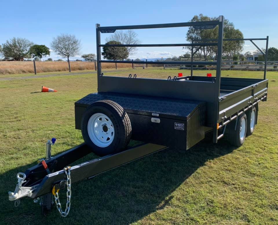 Returning customer 3.5T trailer with motorbike supports