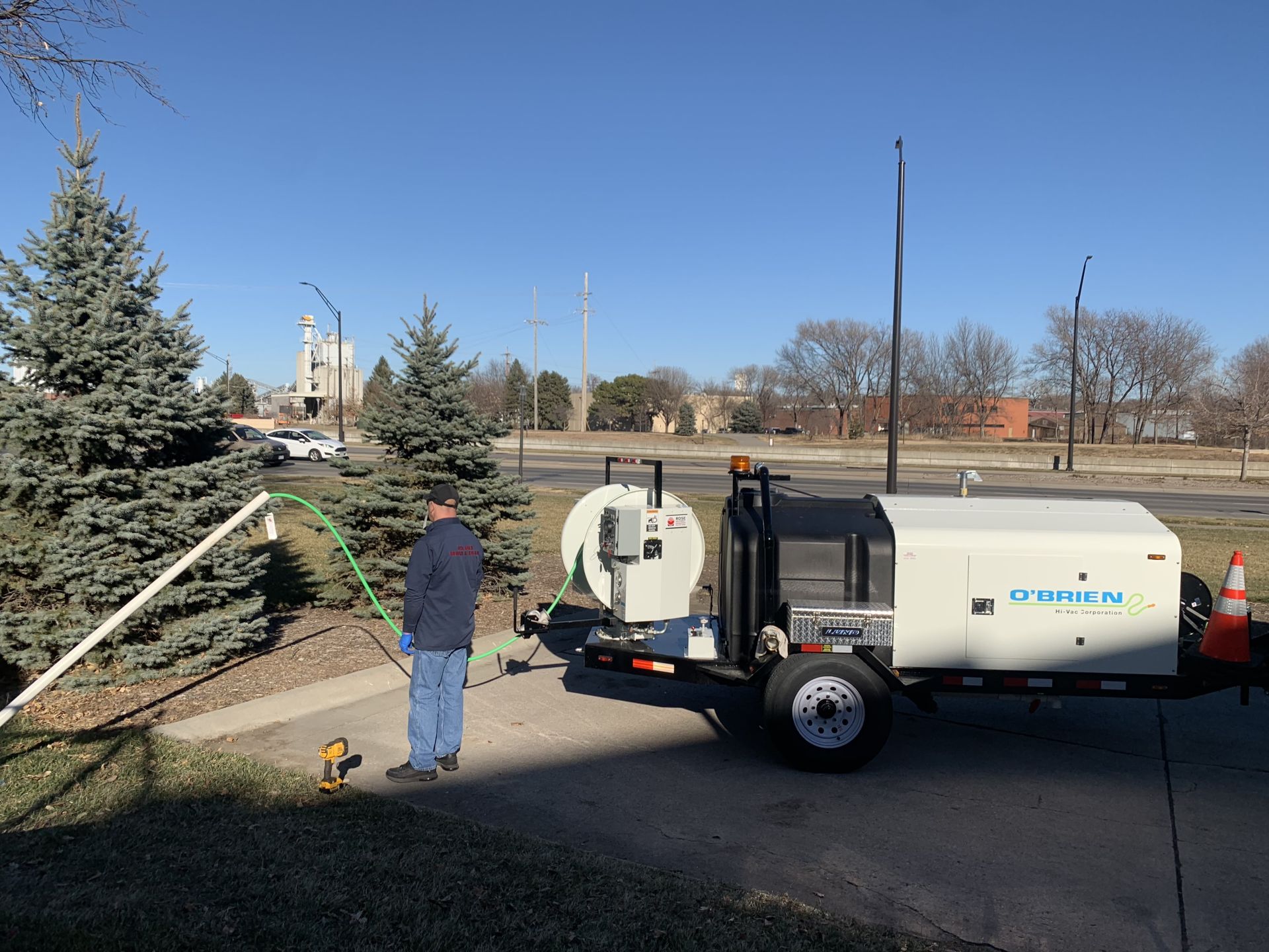 Cleaning with the High Pressure Hose - Lincoln, NE - Brian's Holmes Sewer and Drain Cleaning with the High Pressure Hose - Lincoln, NE - Brian's Holmes Sewer and Drain