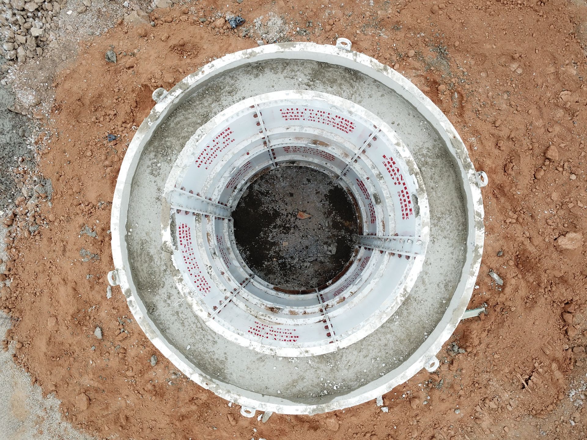 manhole form hire