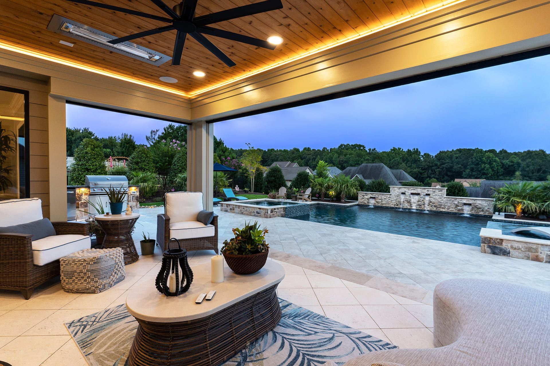 Outdoor Living Space 16