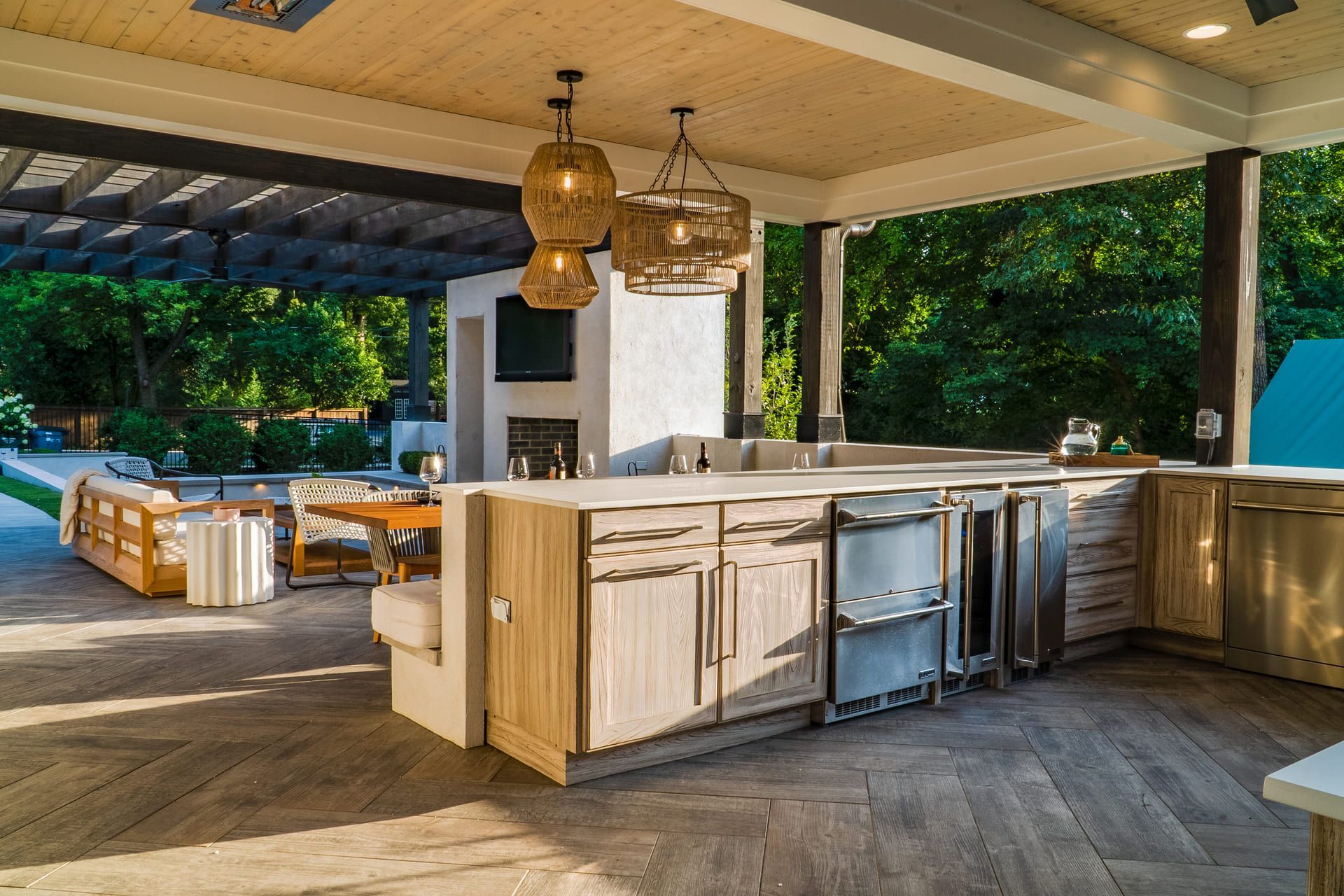 Outdoor Living Space 19