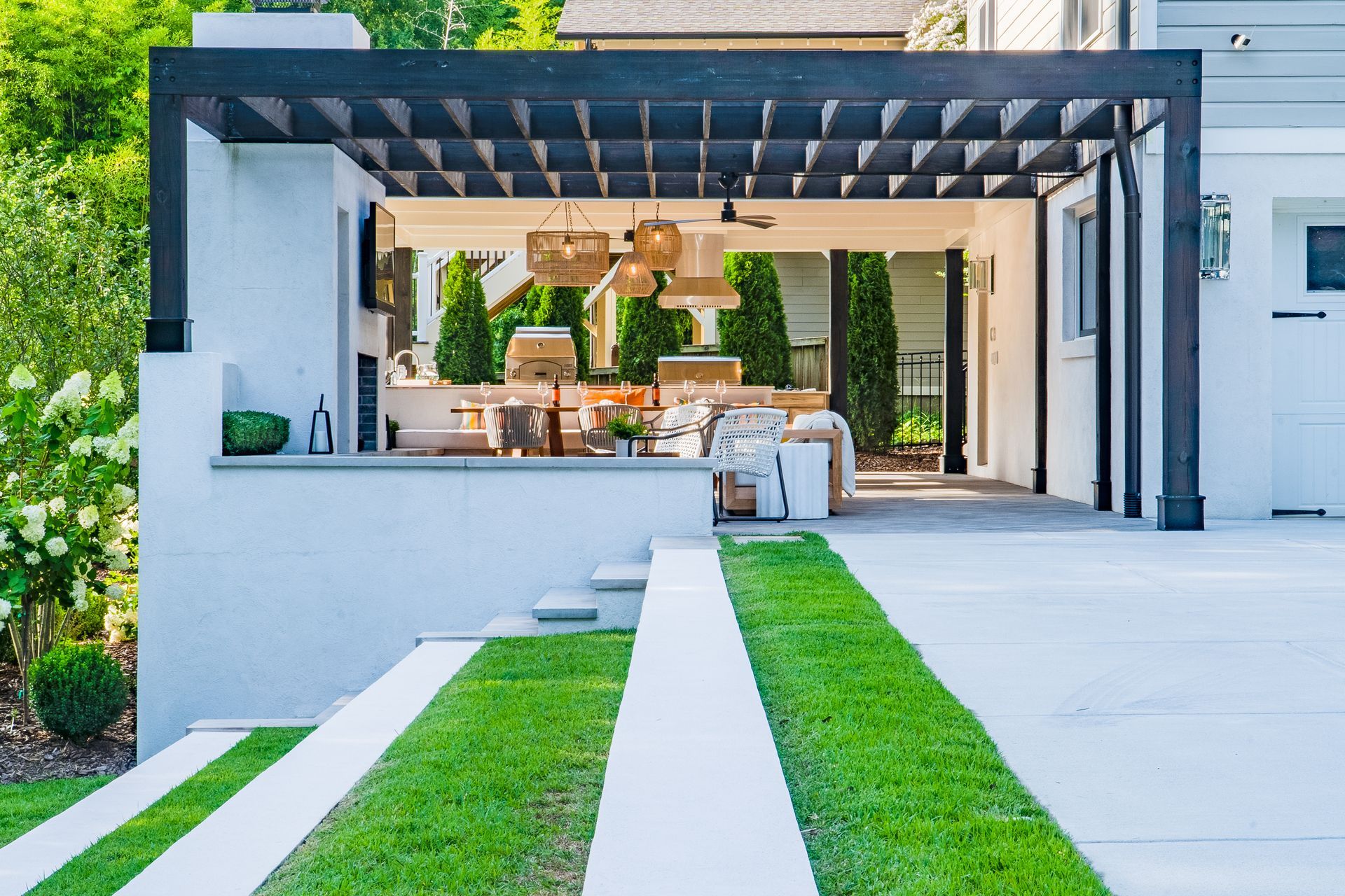 Outdoor Living Space 25