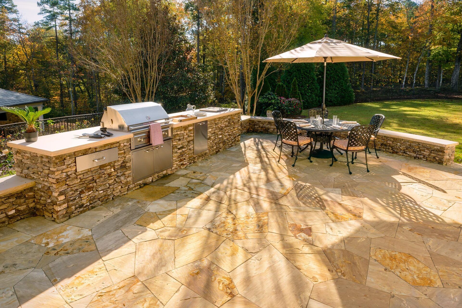 Outdoor Living Space 30