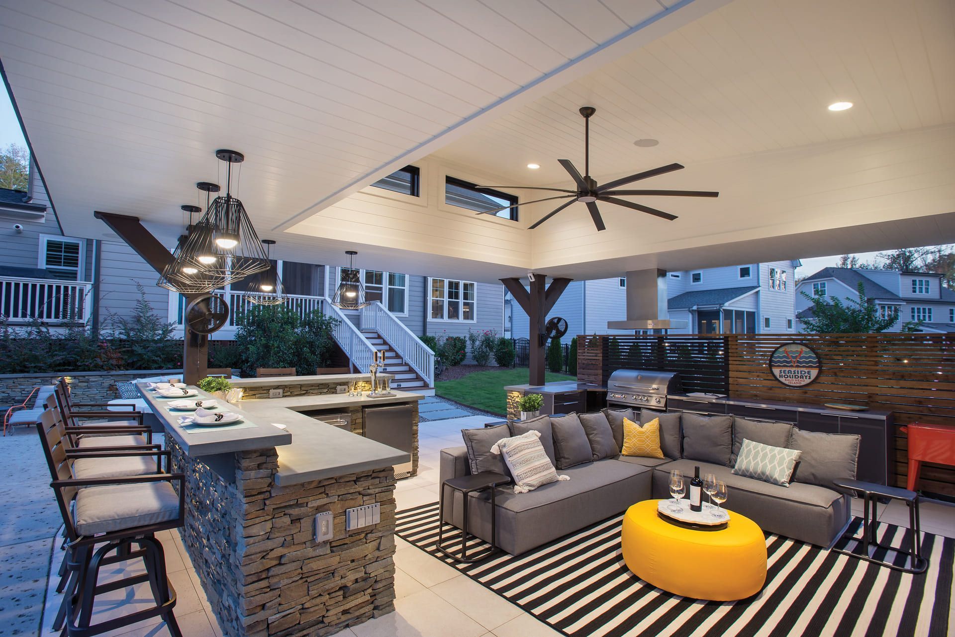 Outdoor Living Space 40