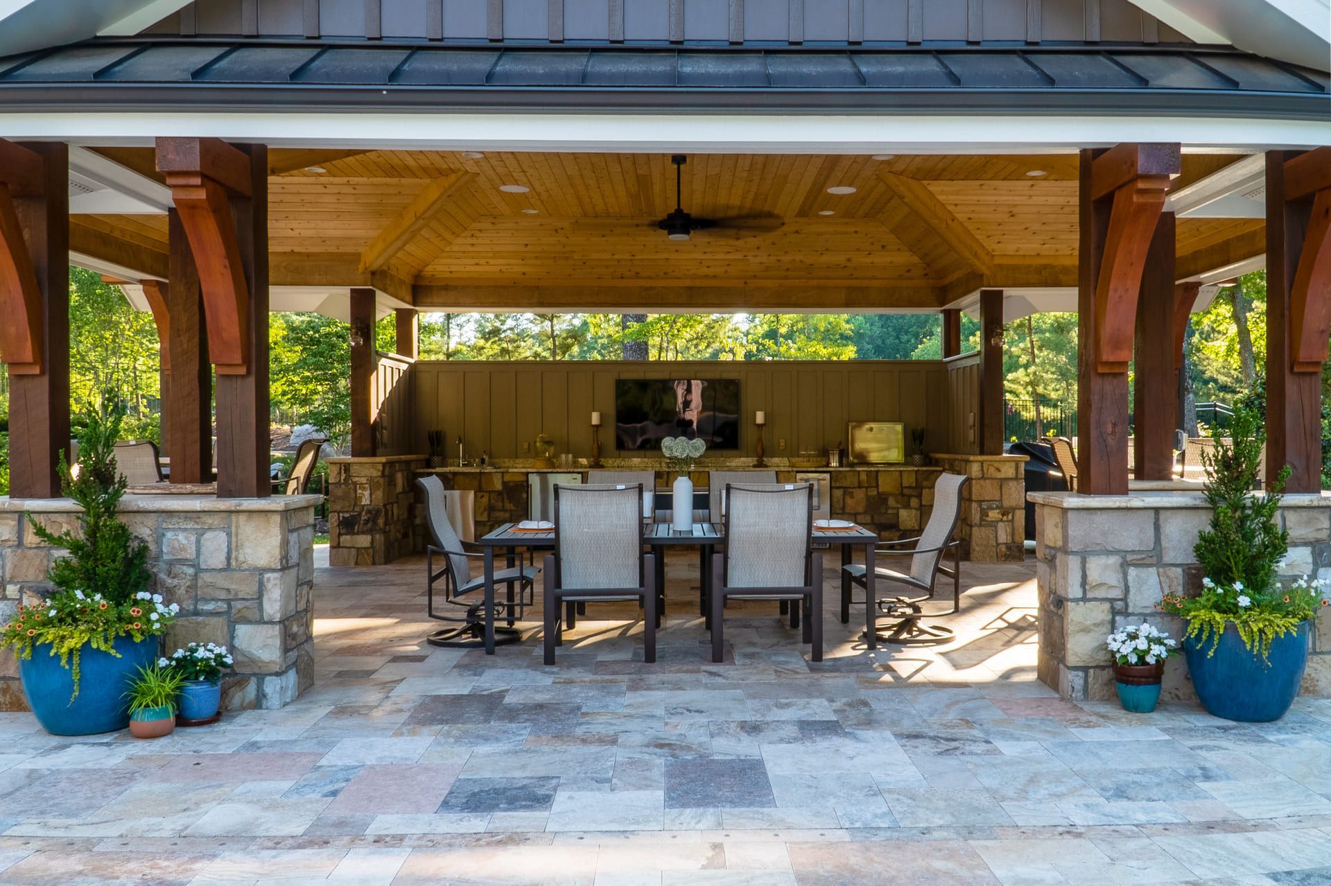 Outdoor Living Space 44