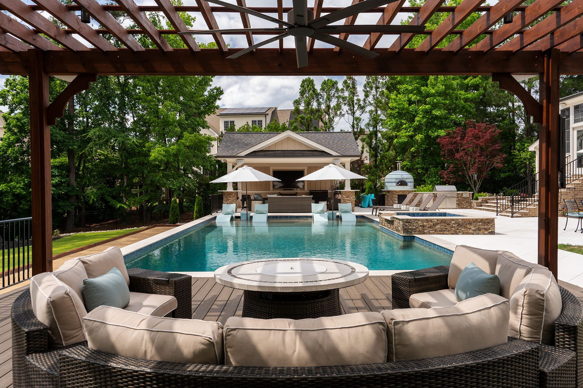 Outdoor Living Space 58