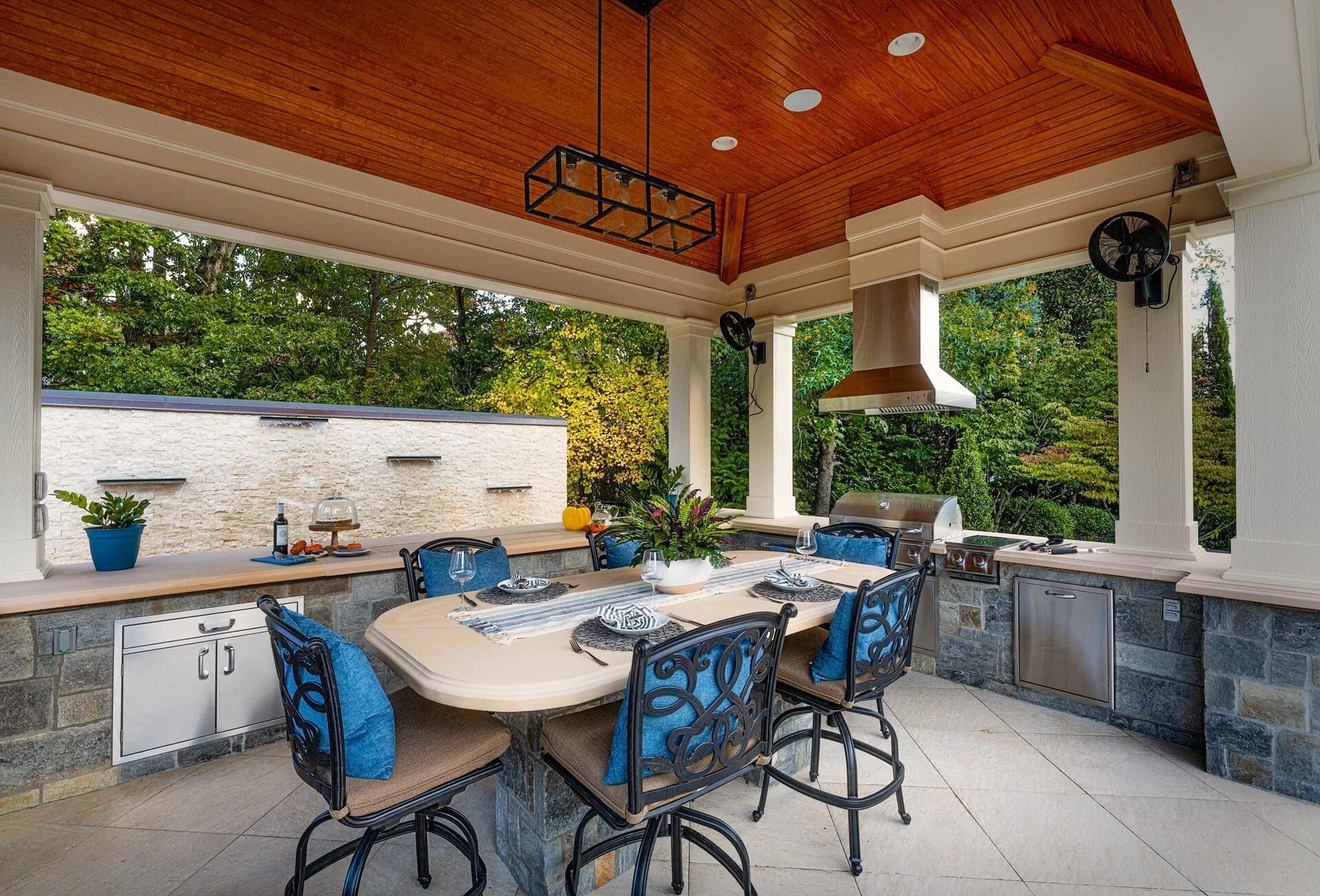 Outdoor Living Space 59