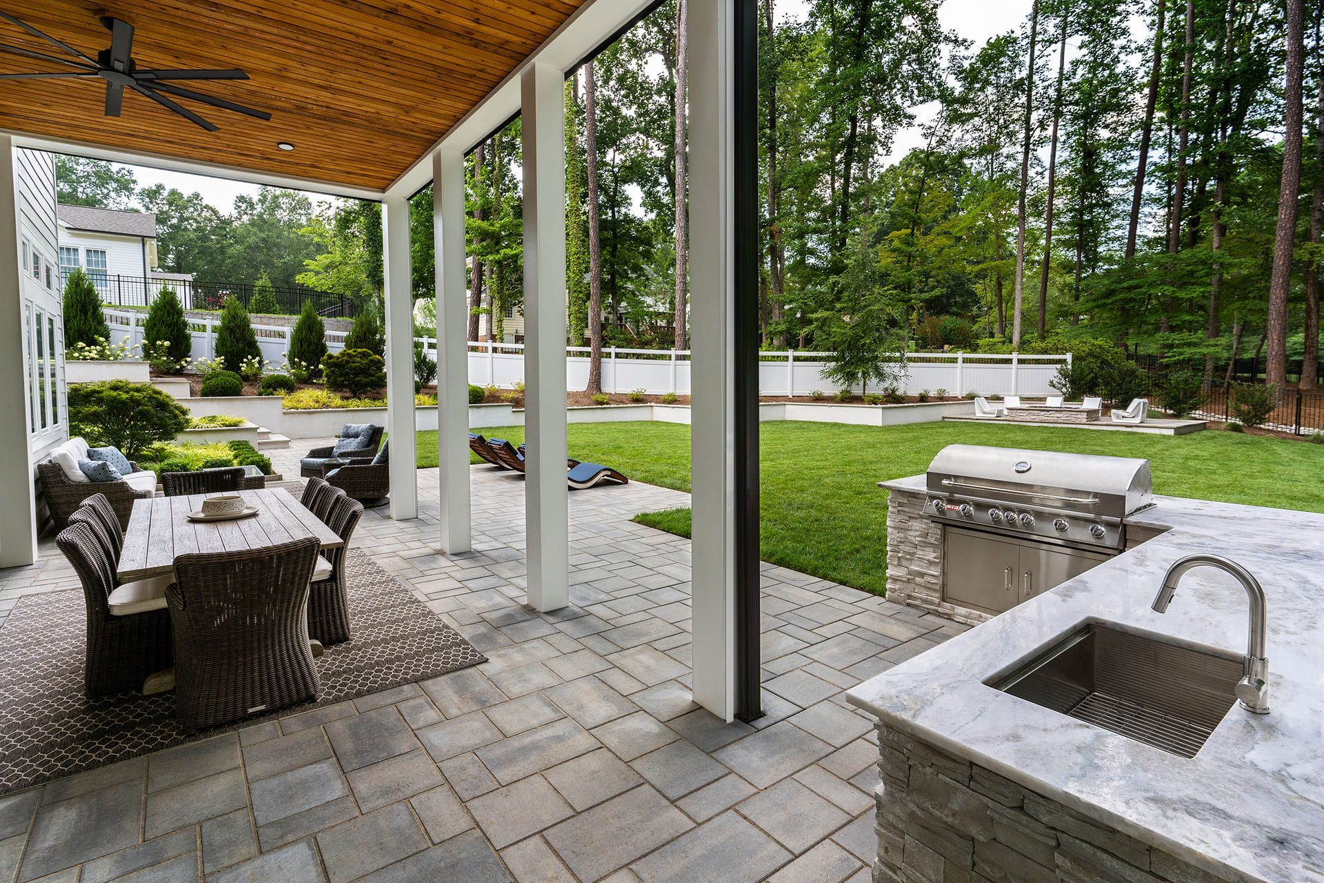 Outdoor Living Space 68