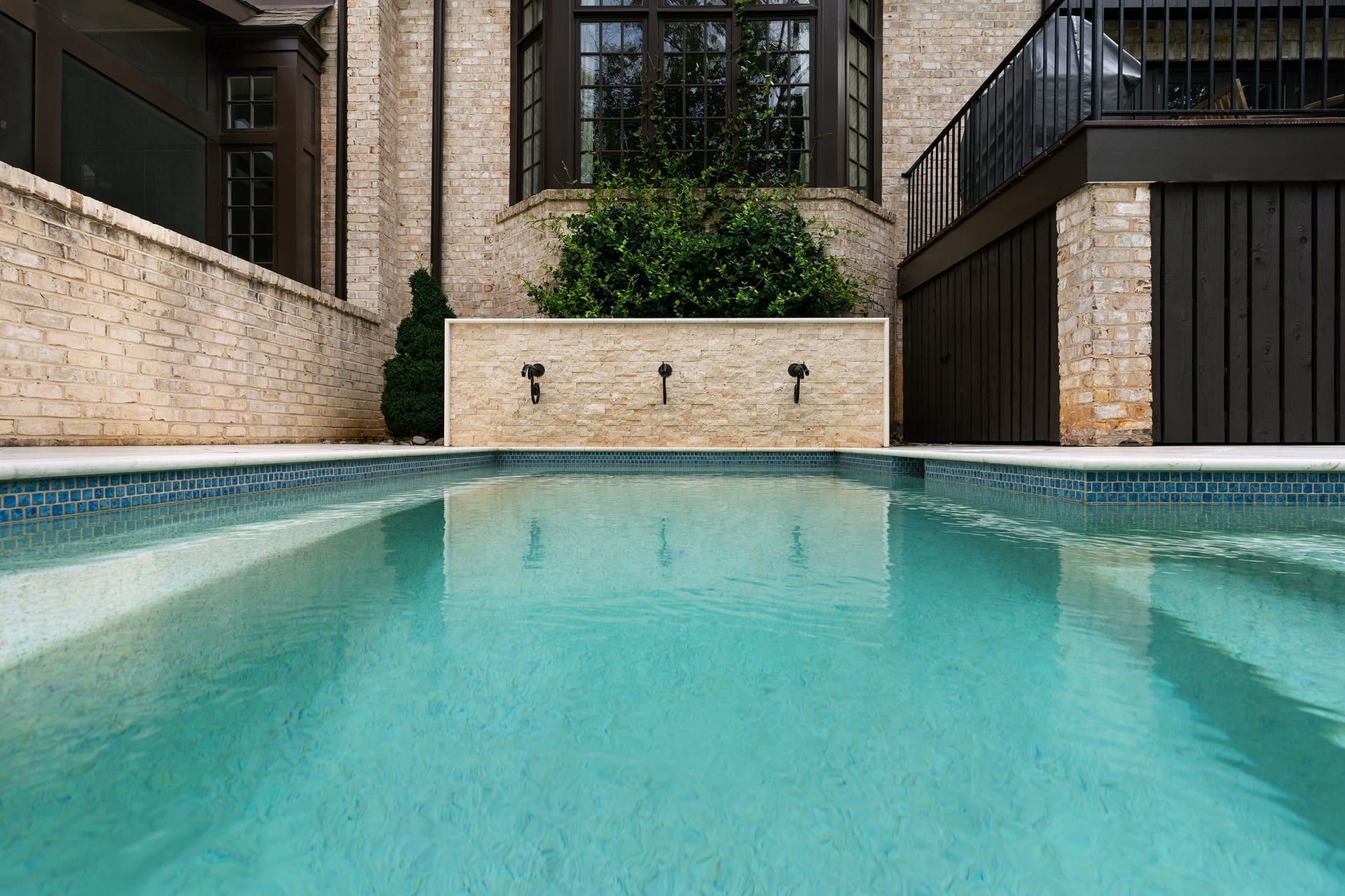 Pools & Spas 69