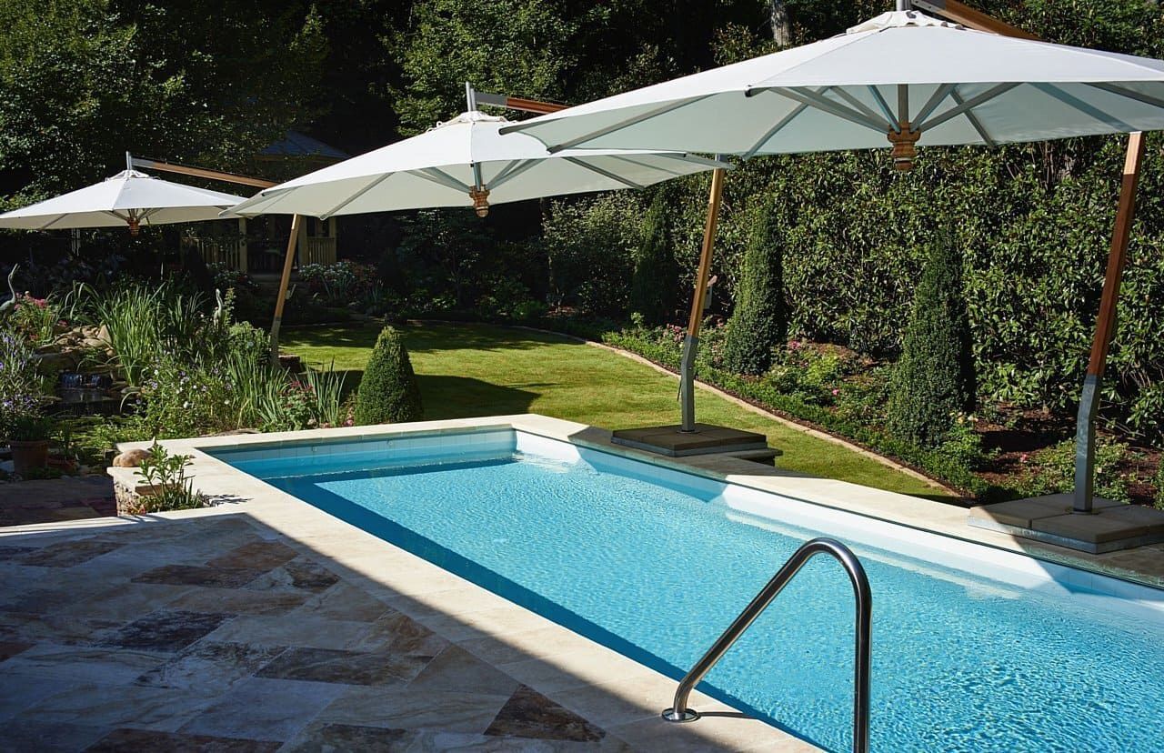 Pools & Spas 71