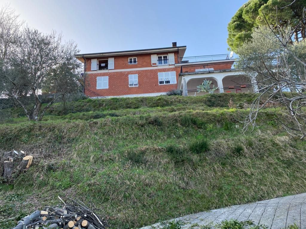 casa vacanze patrizia follo castello