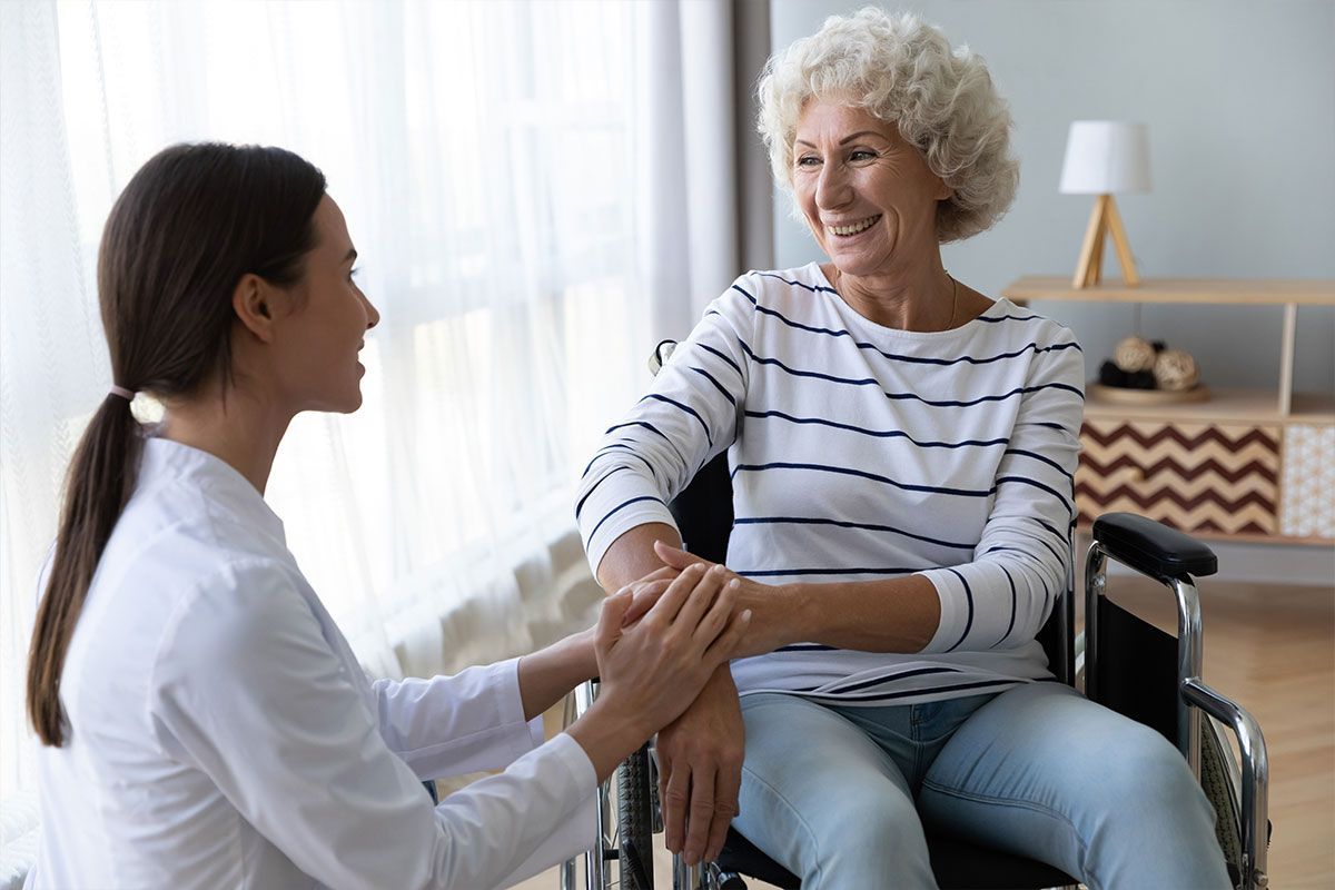 How to Know When It&rsquo;s Time To Hire a Home Care Aide