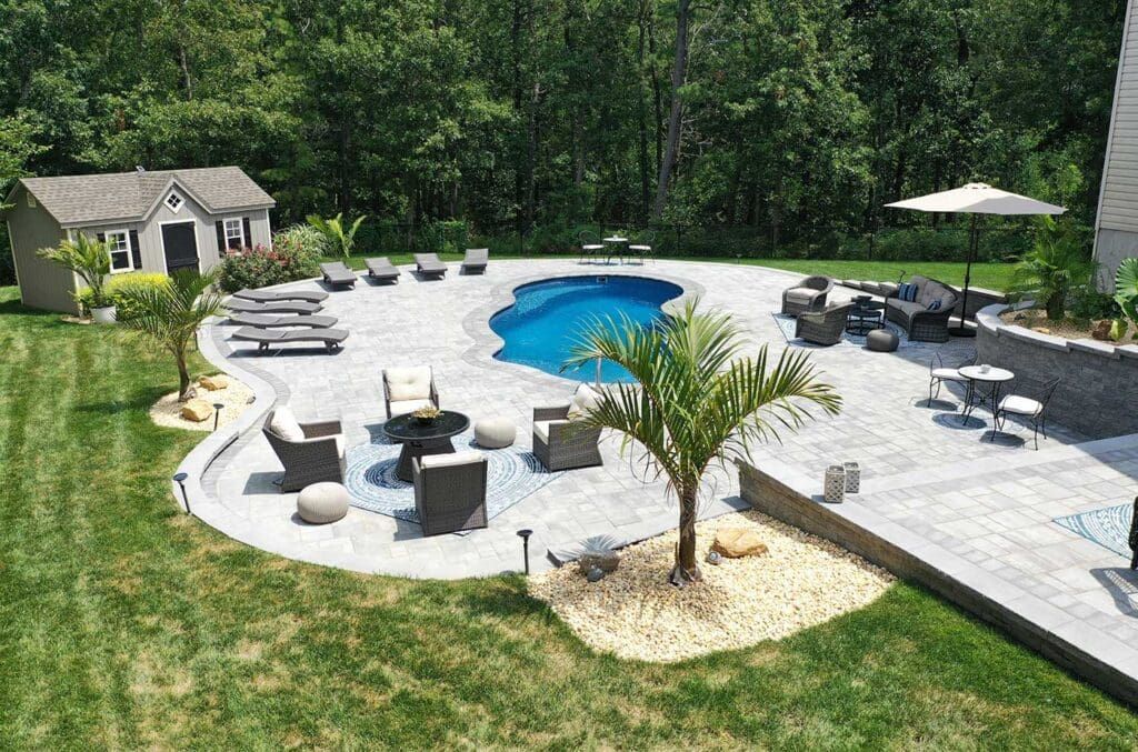 An experienced pool deck builder serving the Fort Walton Beach, FL area