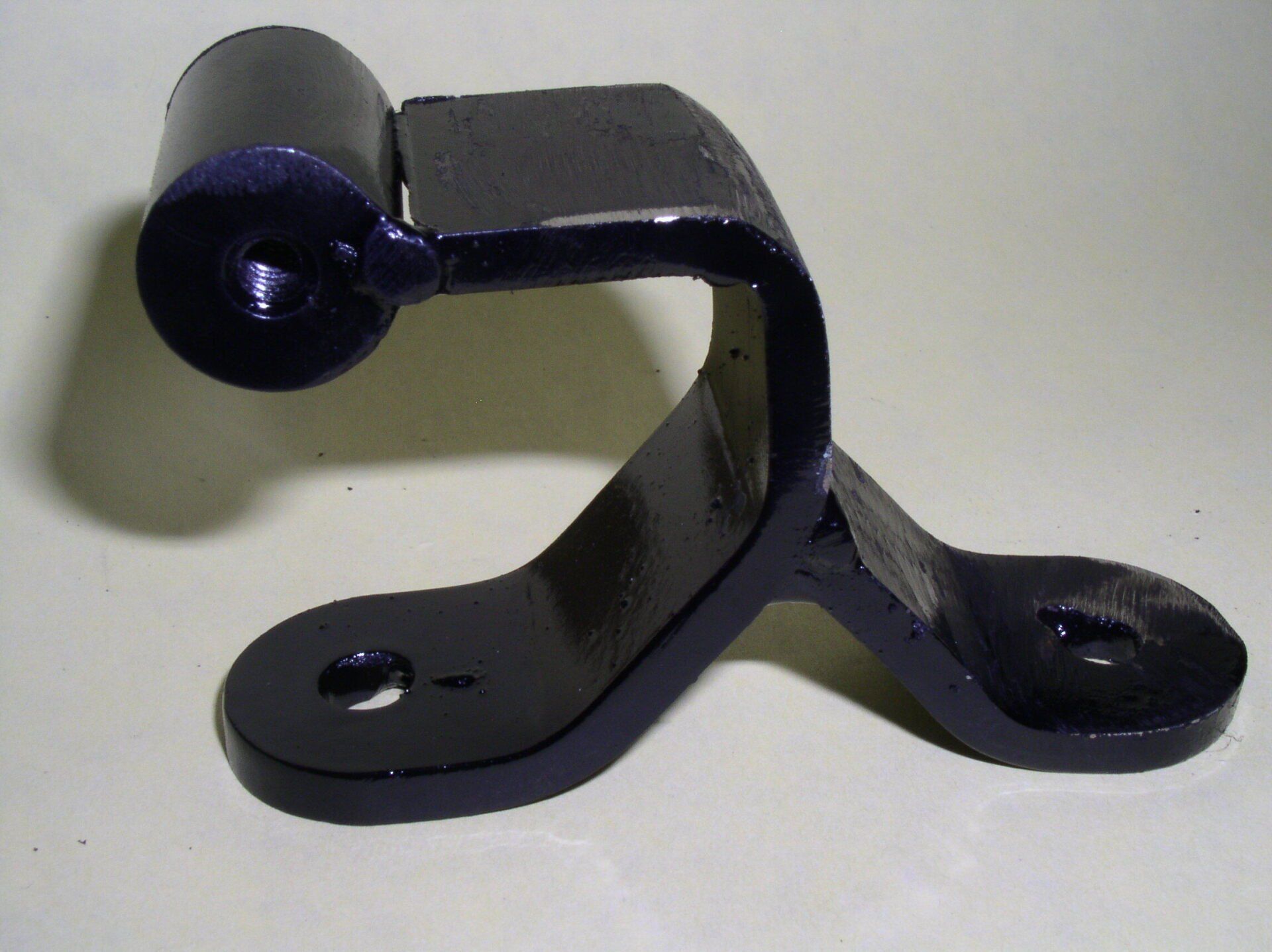 Raised Molding Hook Type Bracket