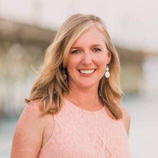 Headshot of Debbie Houghton, Legal Assistant at Divorce Financial Strategists