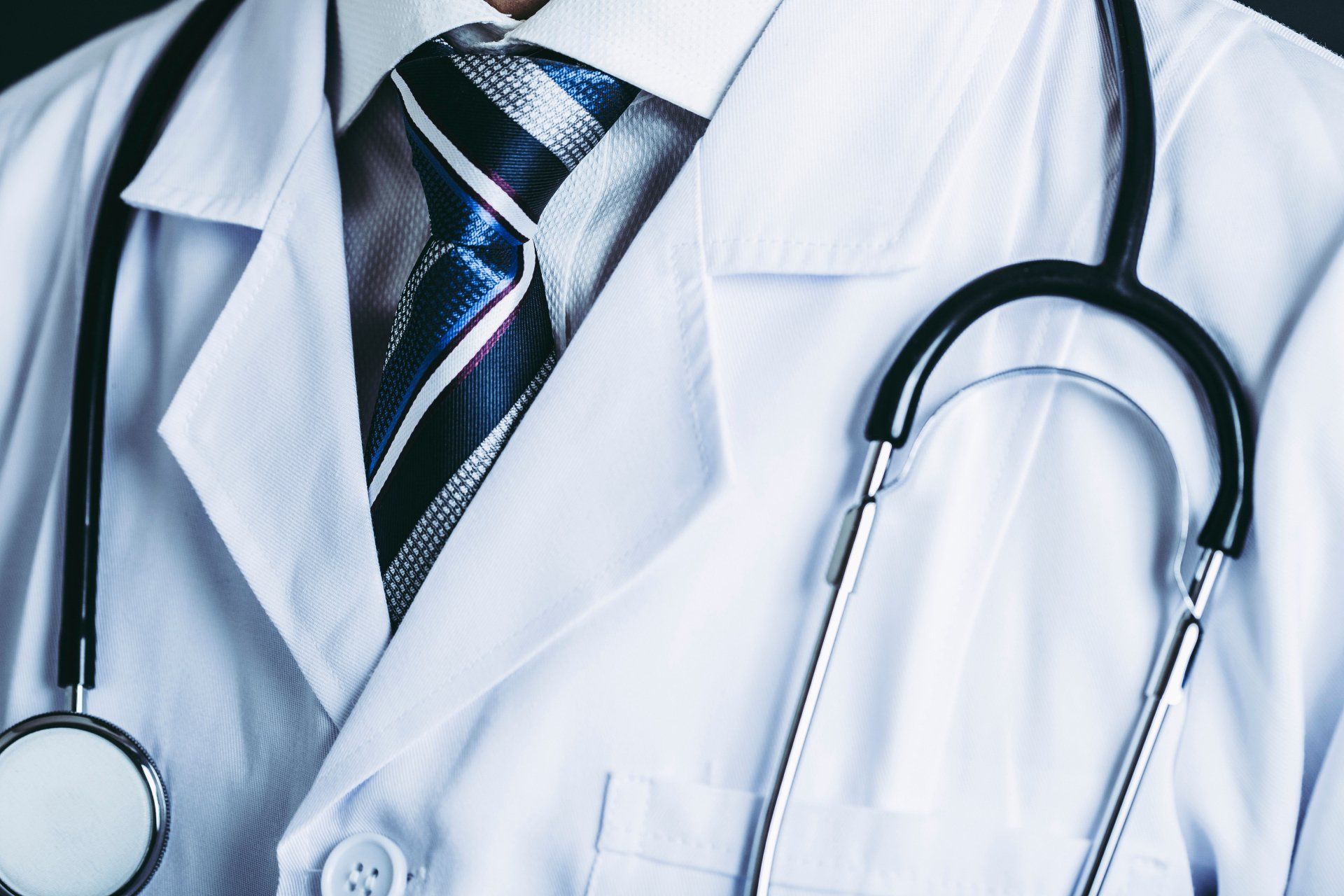 Qual médico trata nódulo na tireoide Qual médico trata nódulo na tireoide