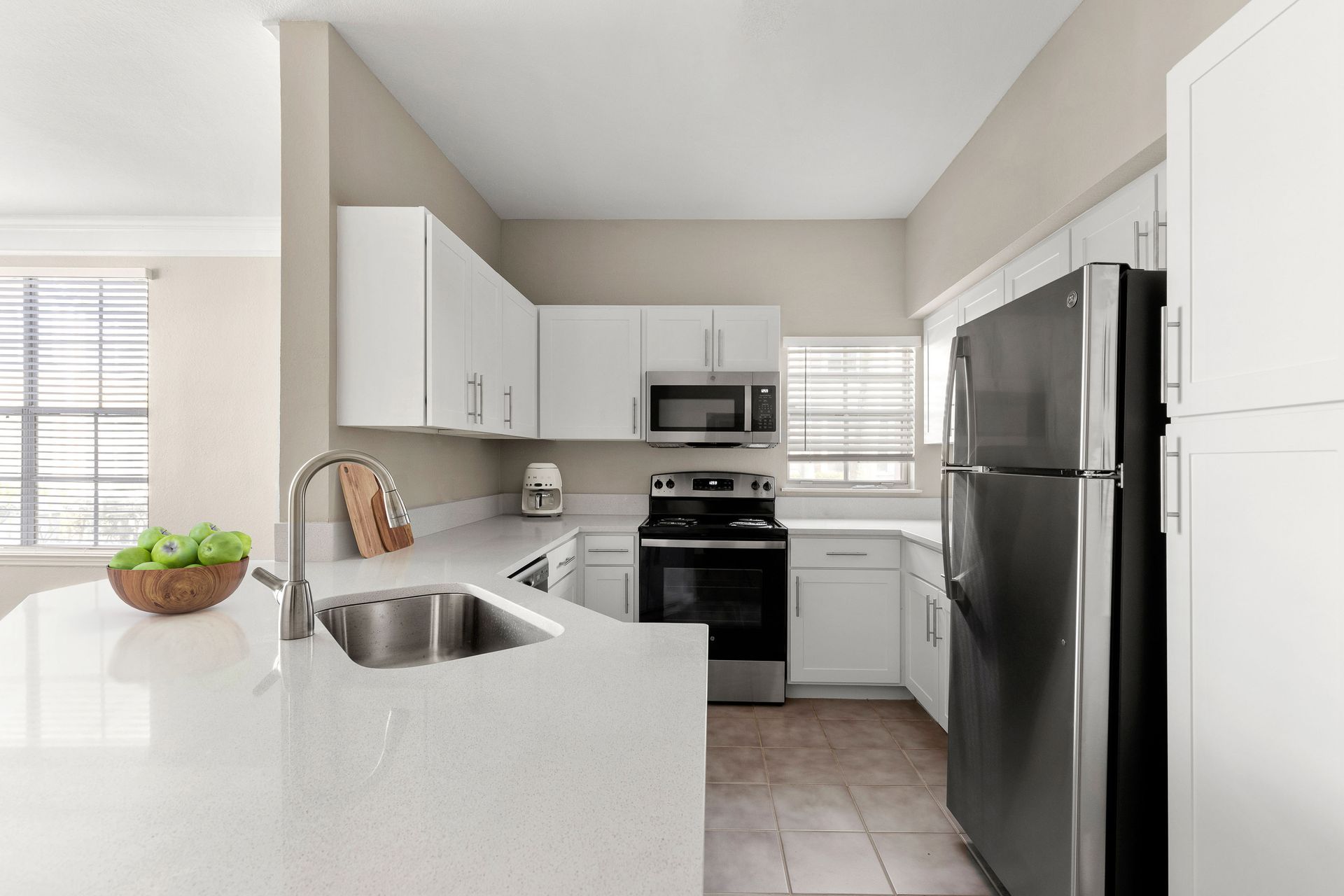 Burano Hunter's Creek Apartment Kitchen