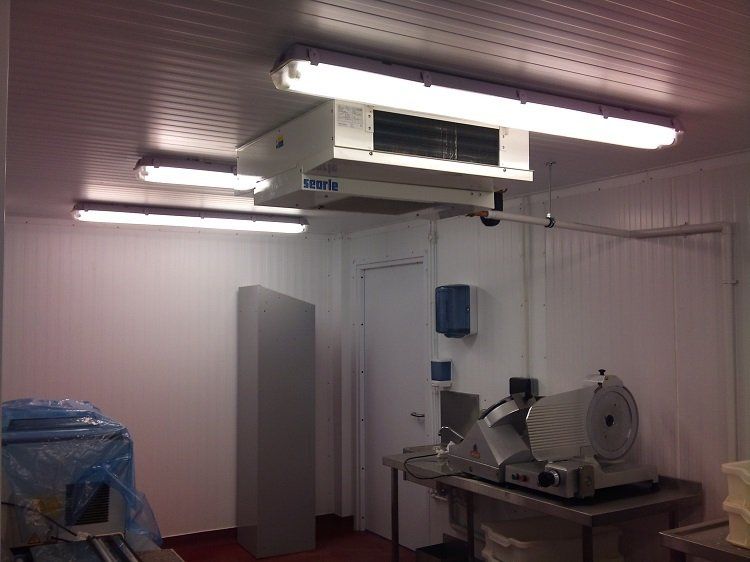 PR Cooling,  Food processing plants refrigeration,  Pub refrigeration,  Restaurant refrigeration,  Butchers refrigeration,  Supermarket refrigeration,  convenience store refrigeration,  shop refrigeration,  Refrigeration maintenance,  Refrigeration repairs,  cold storage maintenance,  cold storage repairs,  cold storage,  Hereford,  Herefordshire,