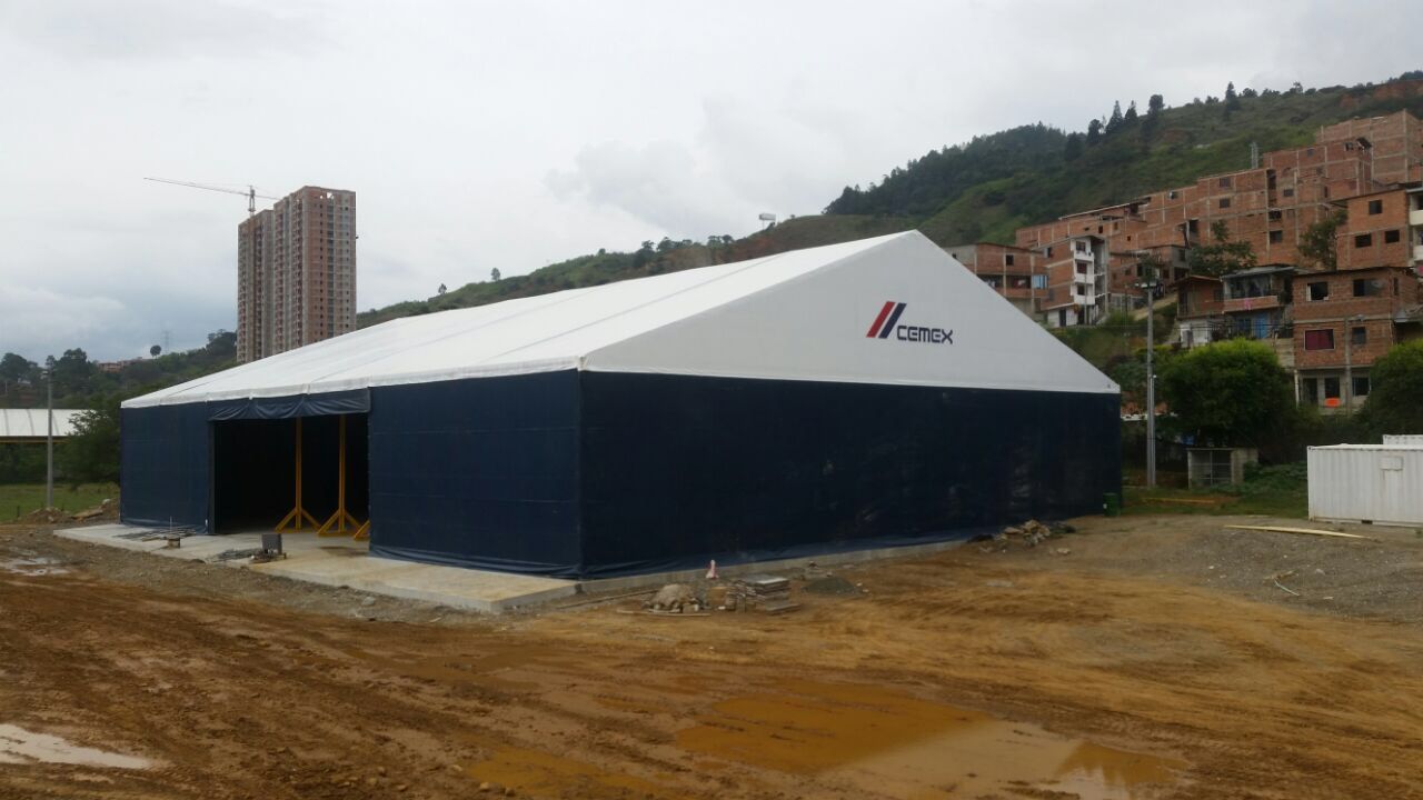 Carpa tipo Hangar en Medellín, Cemex Colombia.