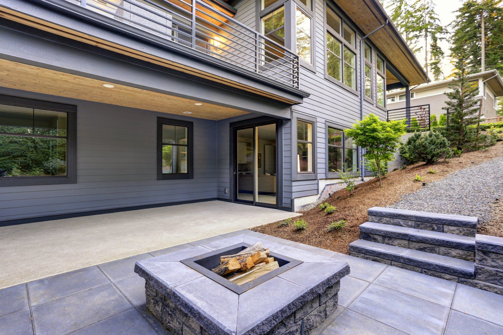 Fire Pits in Saugus, MA | Top Notch Services Inc. Fire Pits in Saugus, MA | Top Notch Services Inc.