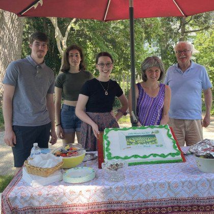Refreshments and smiles after an outdoor soirée