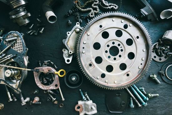 componenti meccanici e ricambi auto