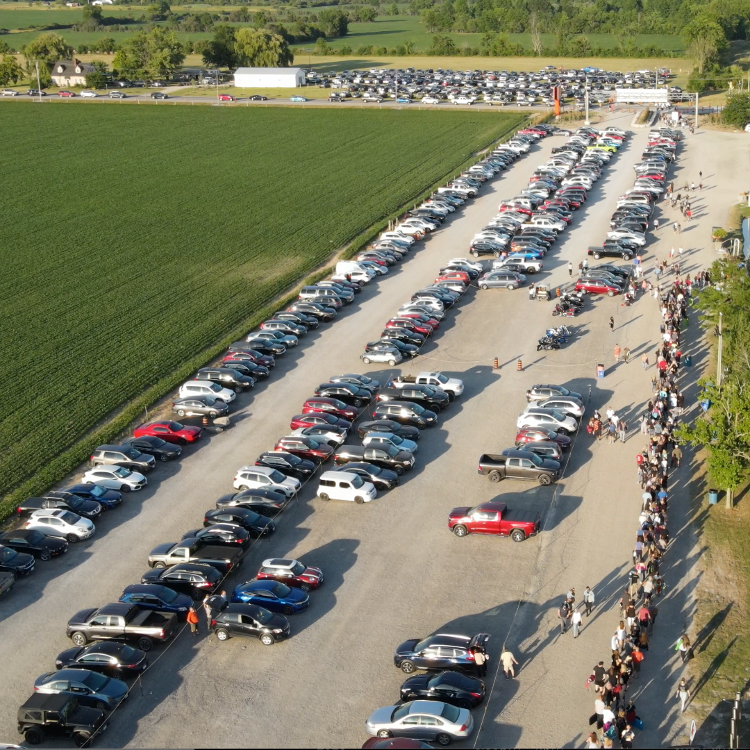 parking lot of safari niagara