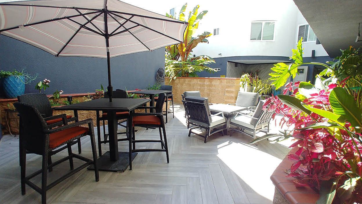 Villa De Adel B.A. Management