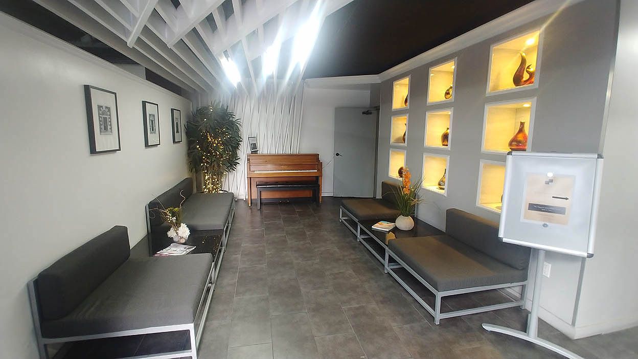 Villa De Adel B.A. Management