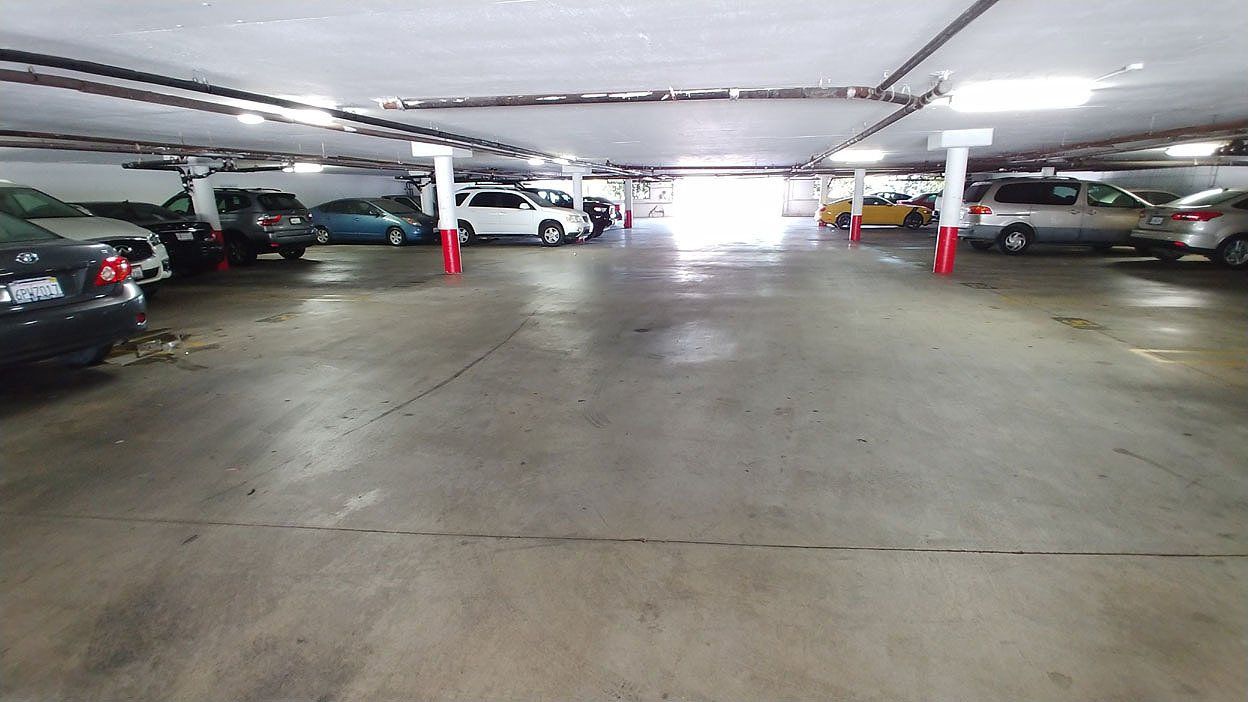 VILLA ANDALUCIA garage