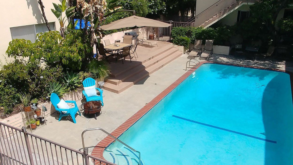 courtyard at cordova pool