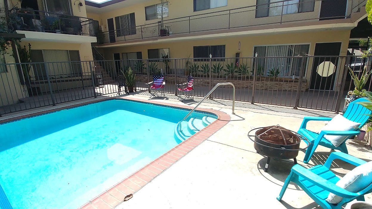 courtyard at cordova pool