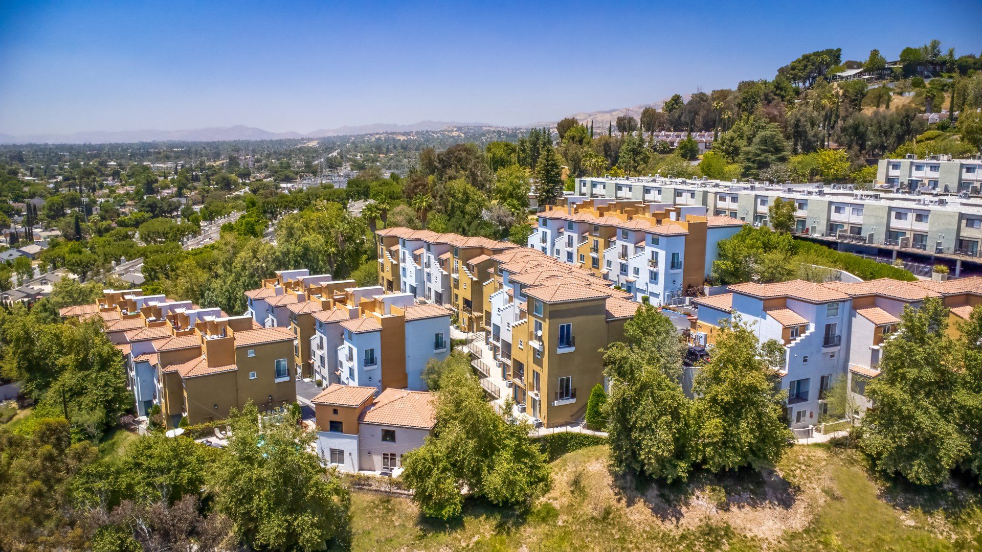 ALMERÍA TOWNHOMES exterior