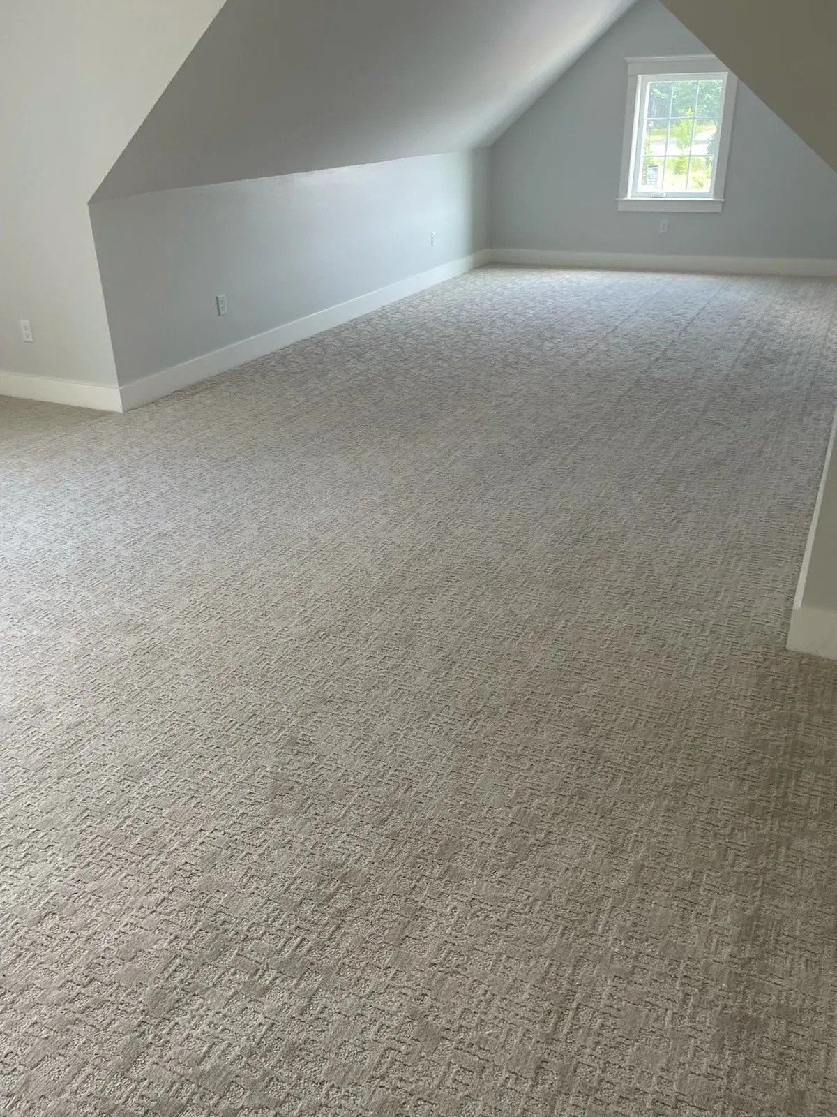 Wide Floor