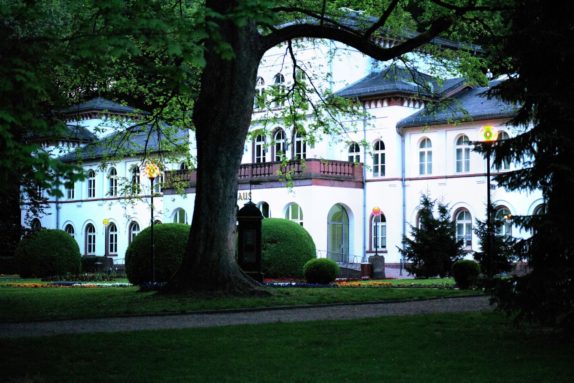 Veranstaltungsort: Stadtgalerie Bad Soden, Badehaus im Alten Kurpark, Foto Wolfgang Sauer