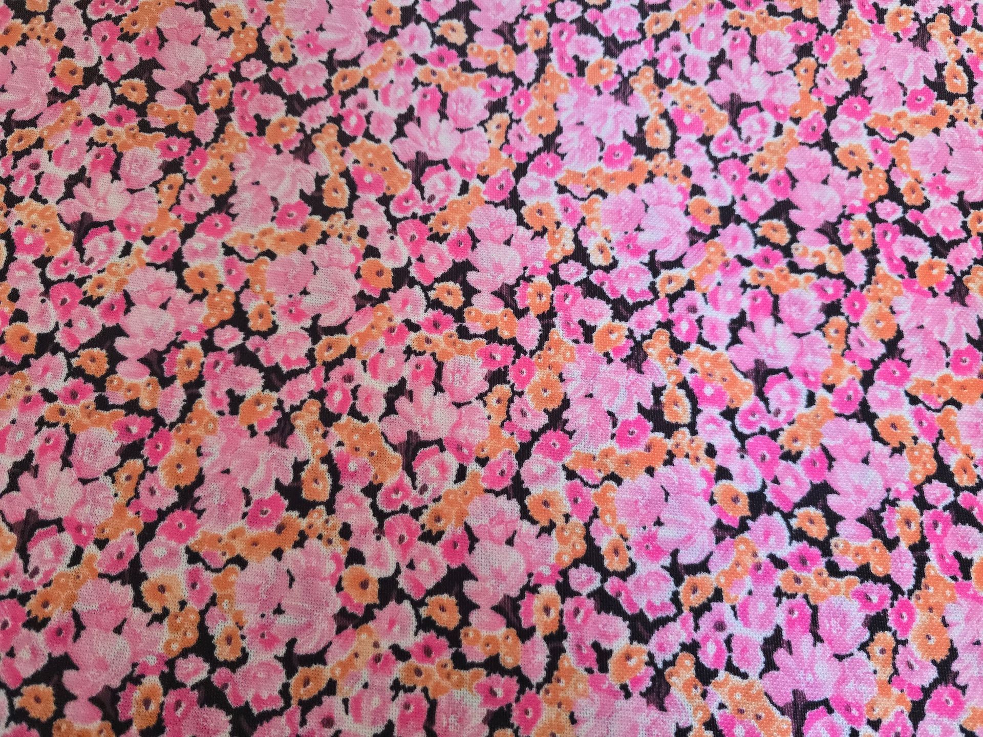 Trevira 2000 Roze en oranje bloemetjes