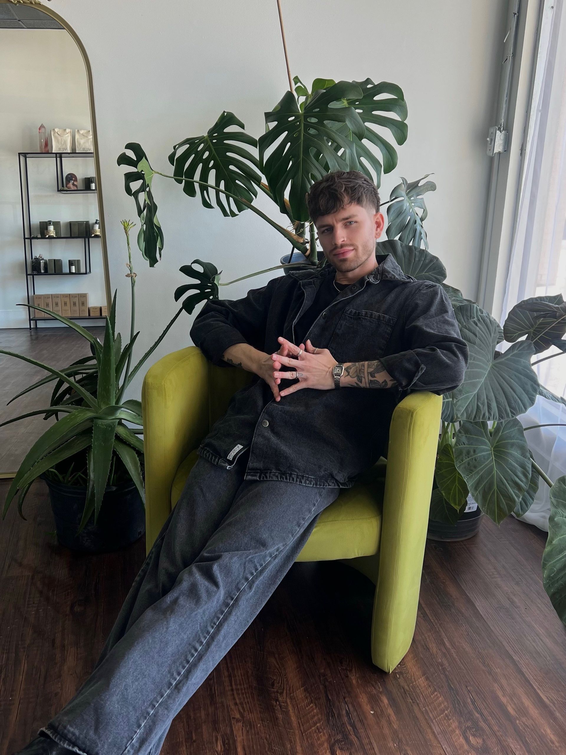 Rob Davis is a Master Stylist Rob Davis is a Master Stylist