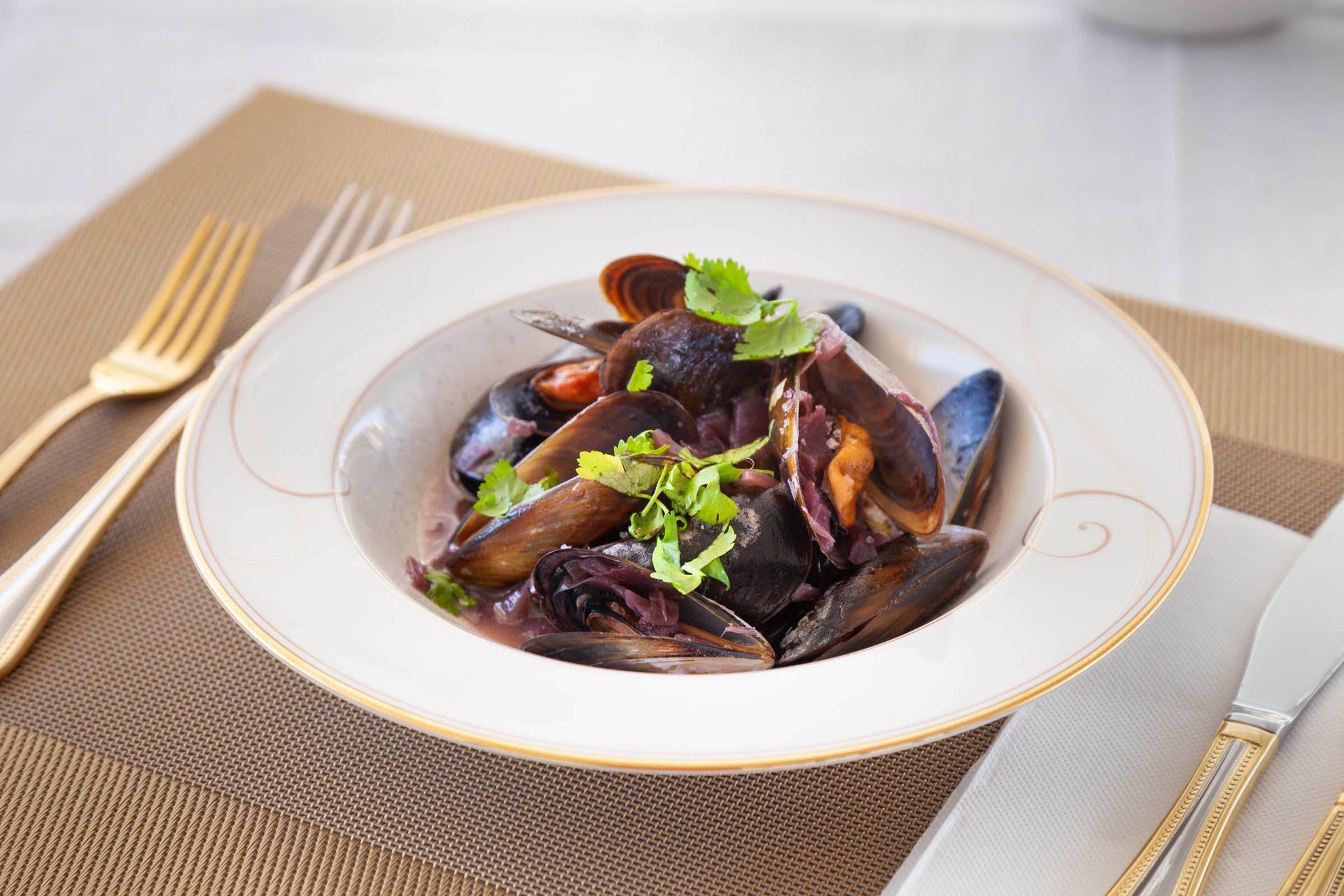 Food and hospitality service aboard sailing yacht Nefesh