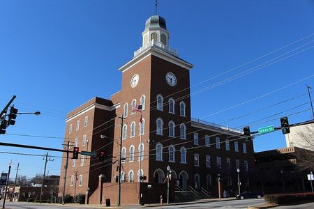 Heard County contributes a smaller-scale economy of independent service and residential businesses near the Alabama border