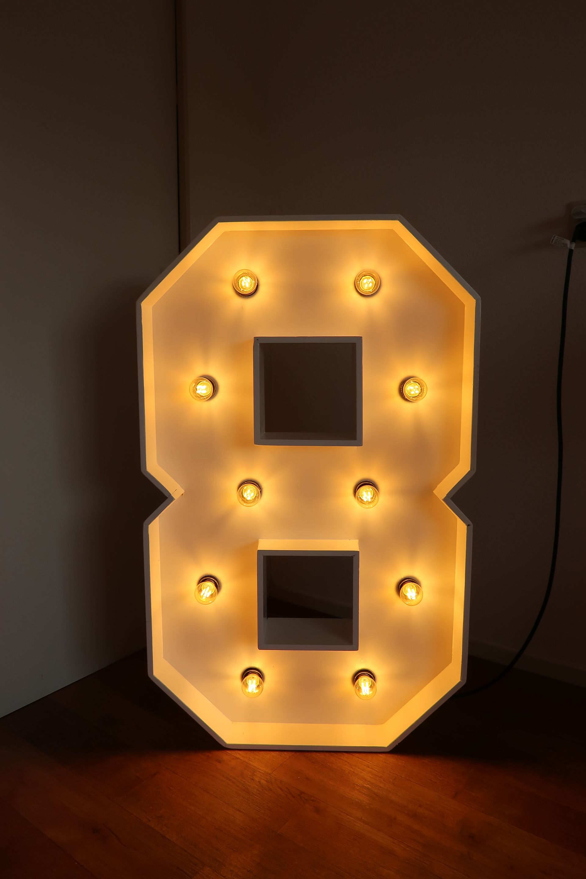 Lichtgevende cijfer - 8