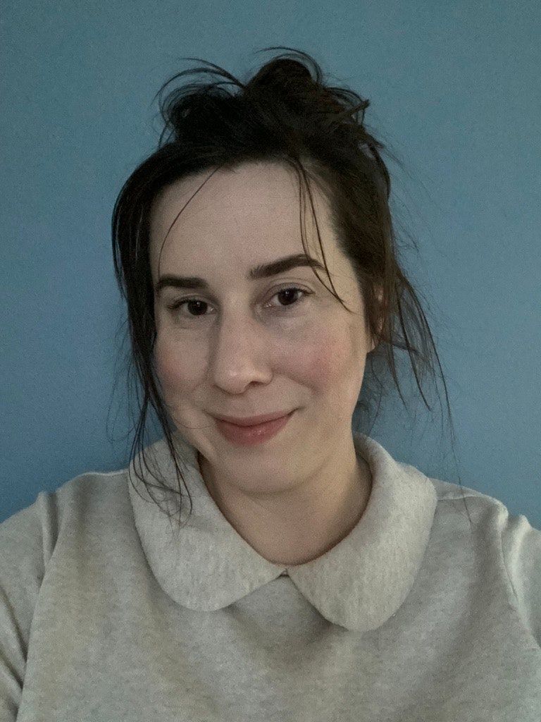 Elaine Genest, a strategic copywriter