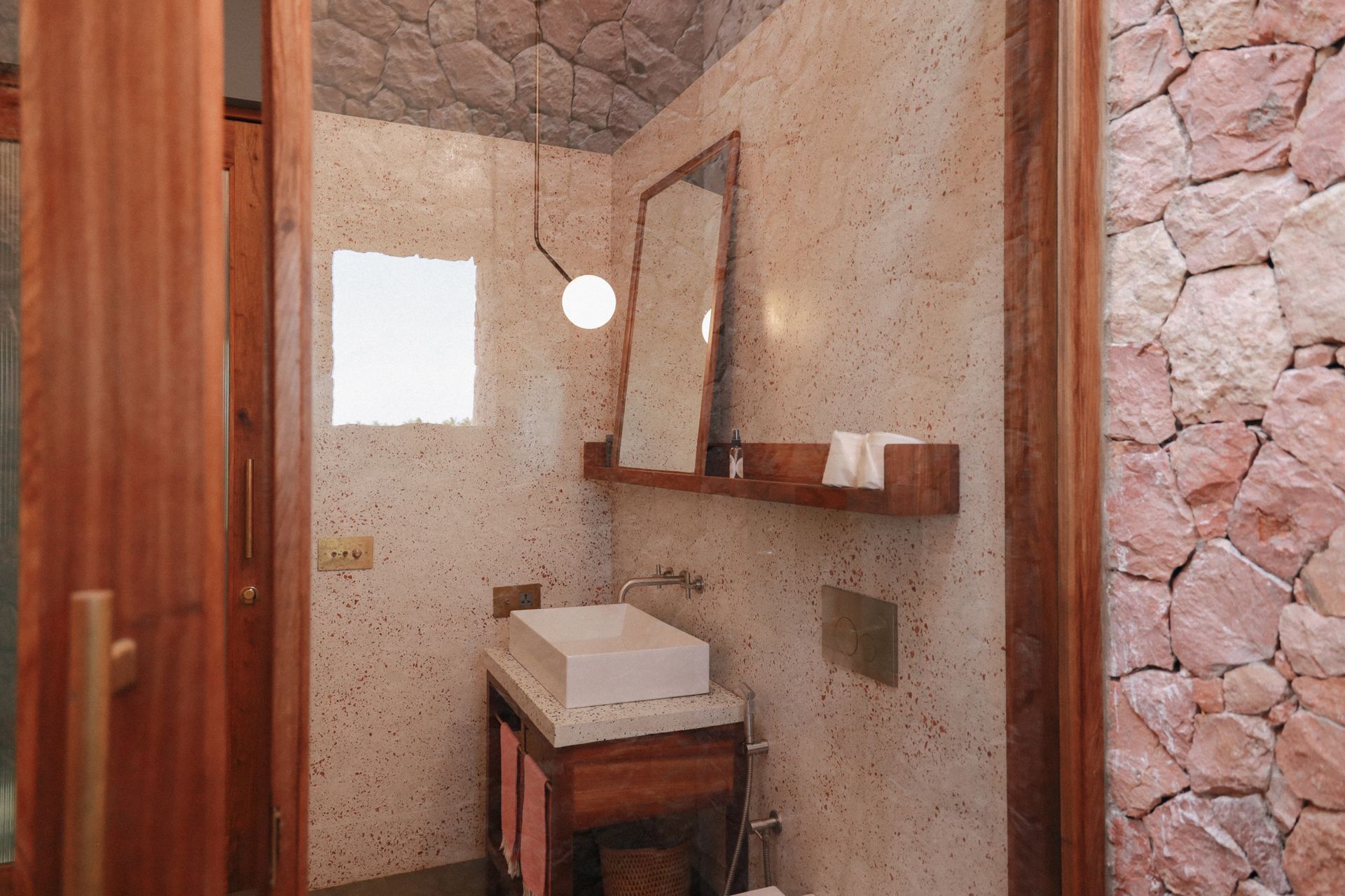 Maryam bathroom