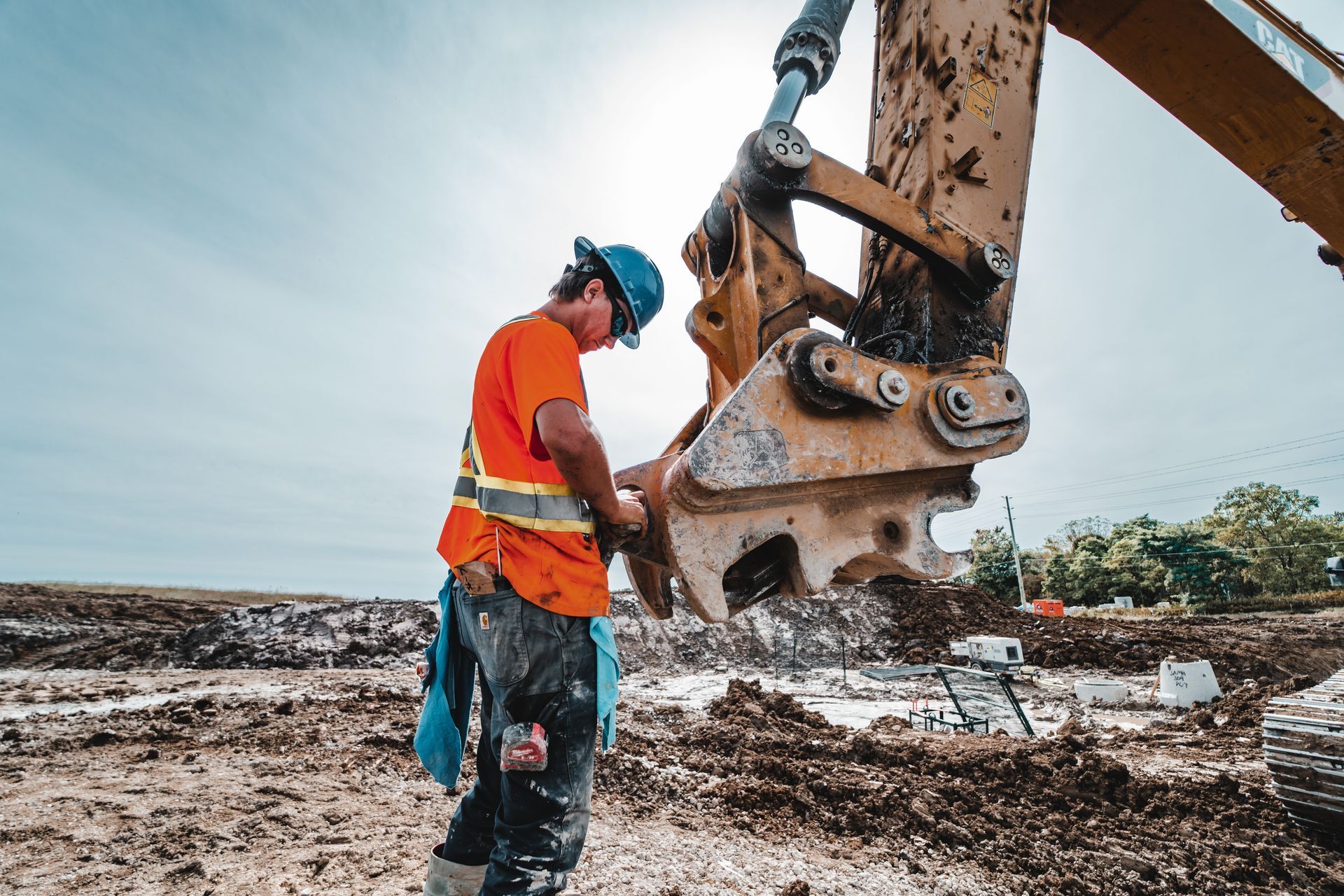 servicing contractors Ontario