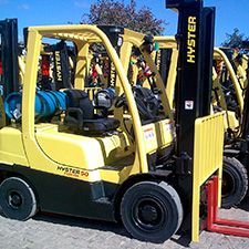 Empilhadeira a gás e a diesel disponível para locação Empilhadeira a gás e a diesel disponível para locação